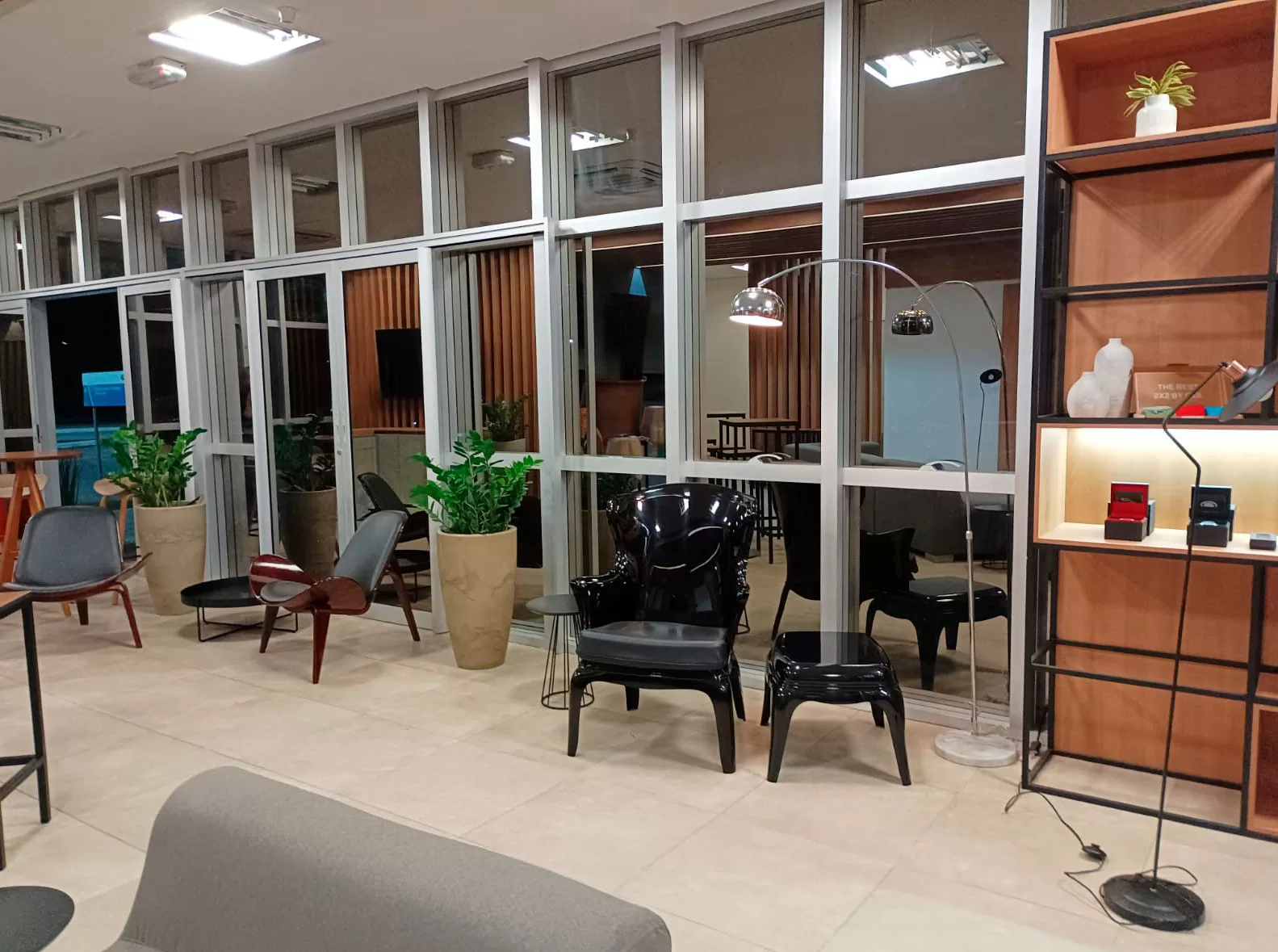 Luminária Arco para locação